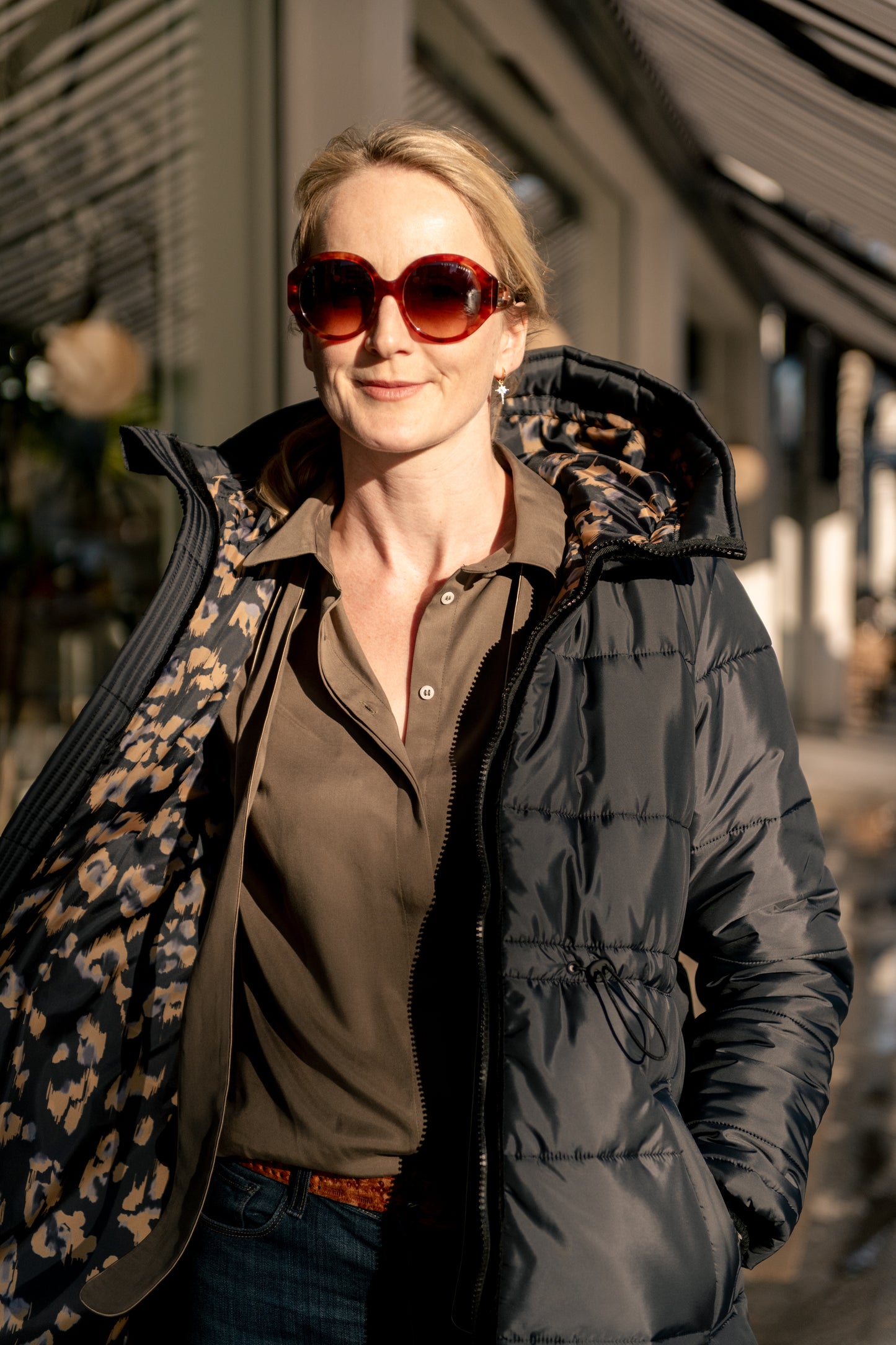 Short Puffer Coat in Black