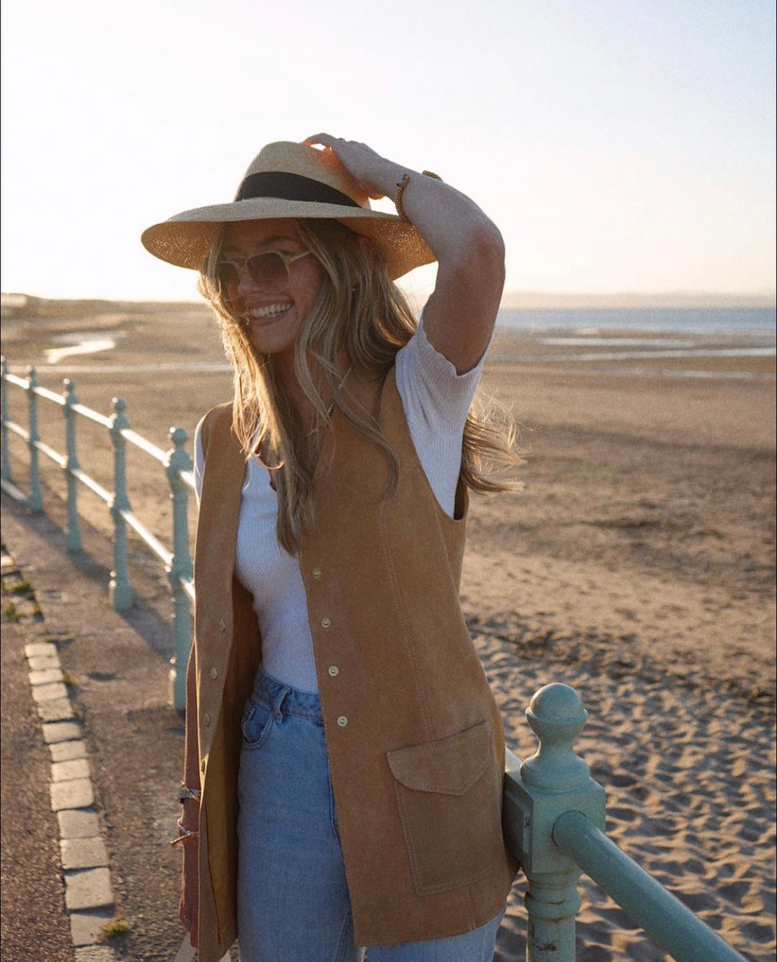 Dawn Gilet in Tan