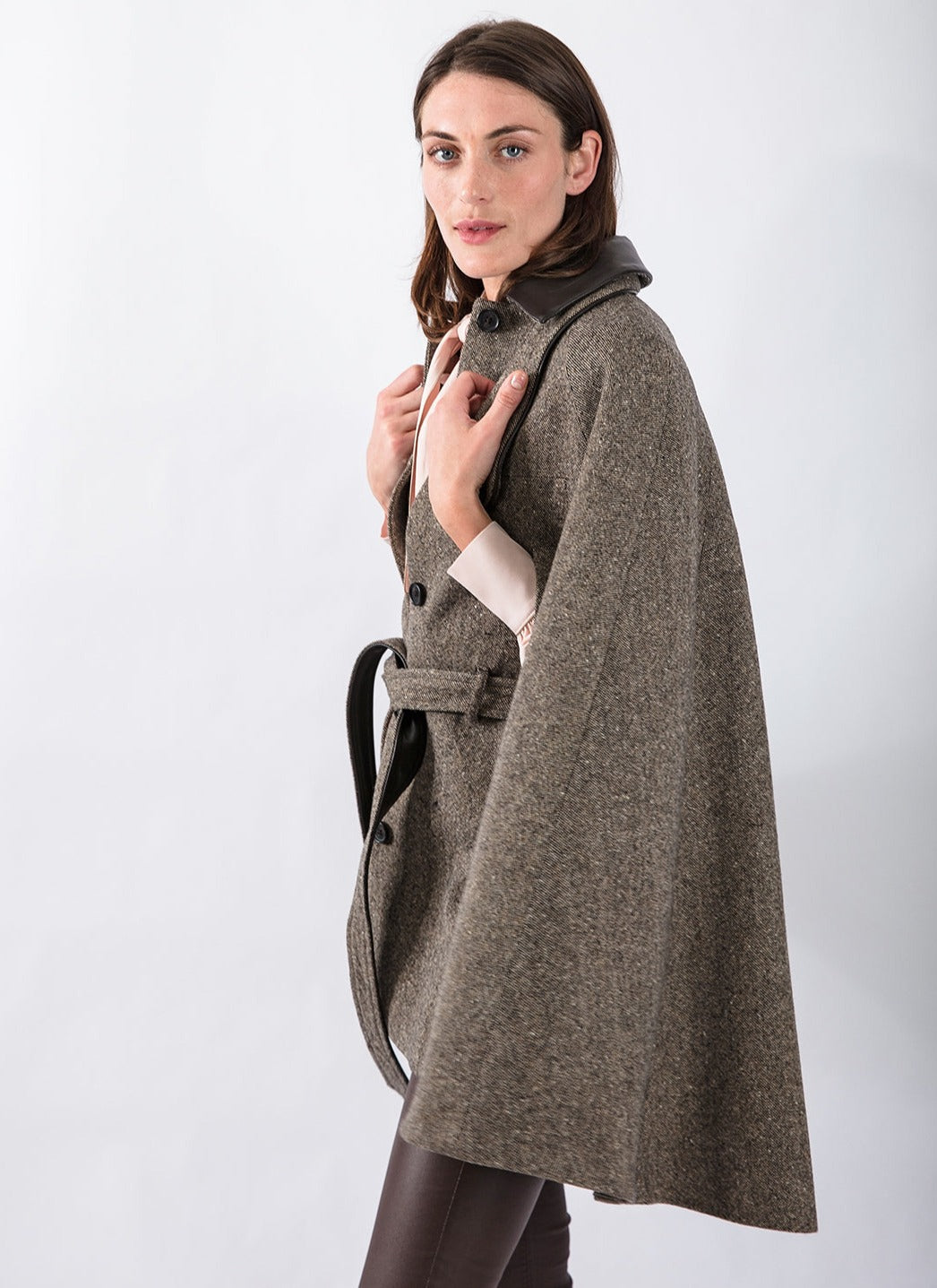 Donegal Tweed Cape – TROY London